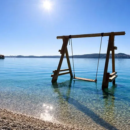 Villa Trogir * تروغير