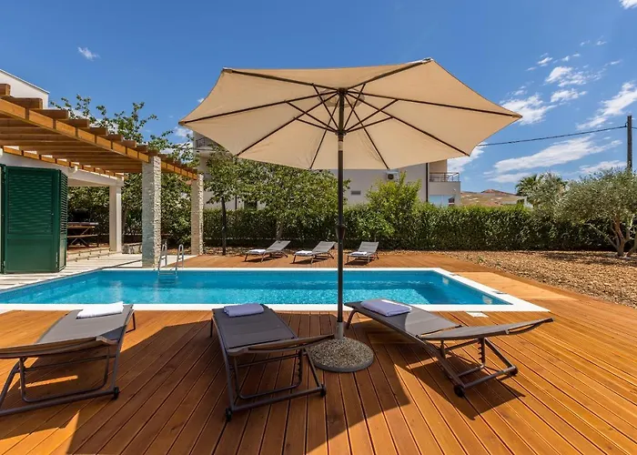 Villa Trogir *
