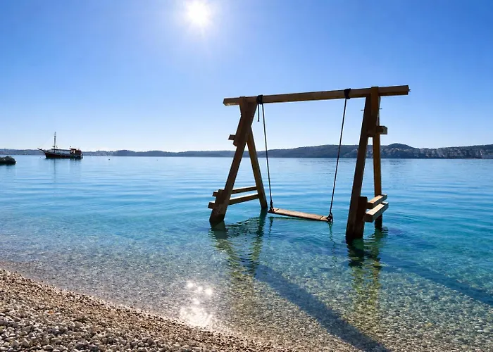 Villa Trogir * تروغير